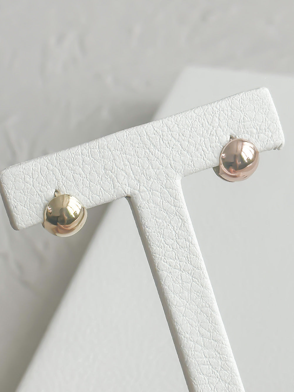 14K Gold Sphere Stud Earrings