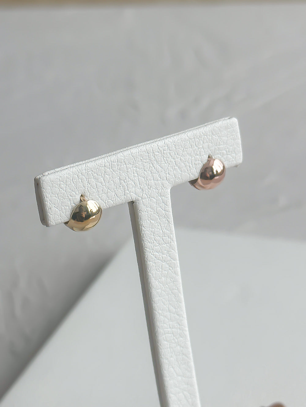 14K Gold Sphere Stud Earrings