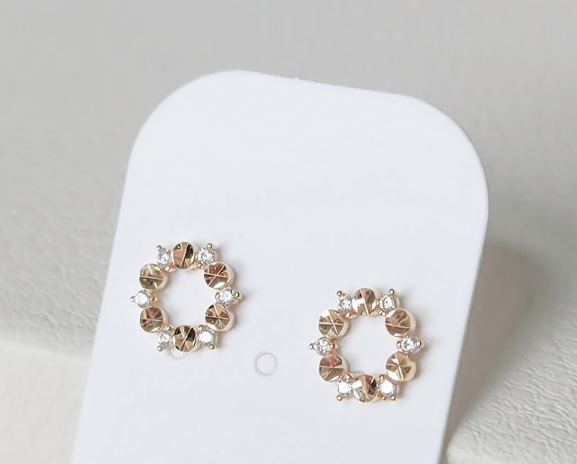 14k Gold cubic Floral Cut Earrings