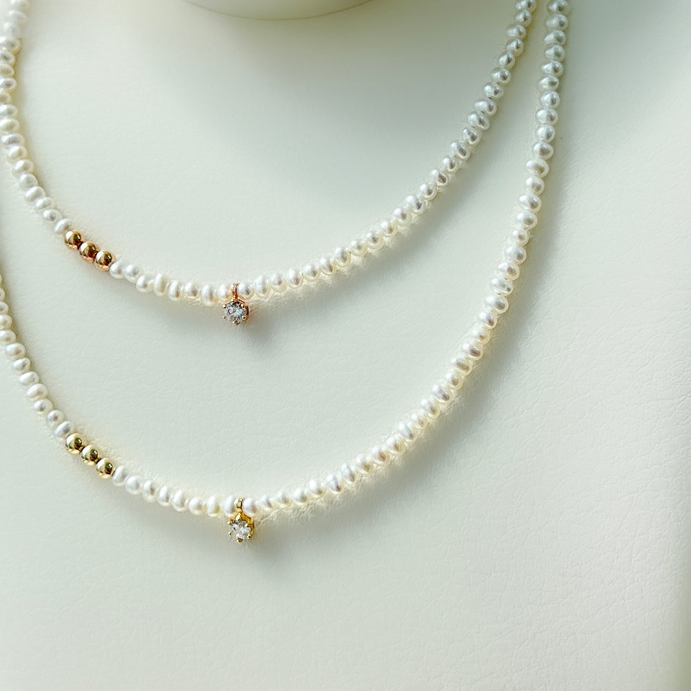 14k gold Elegant Pearls necklace